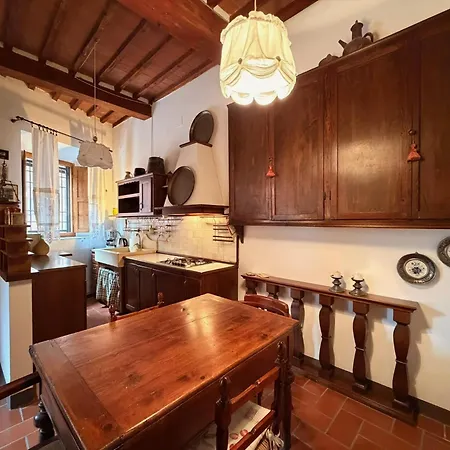 Tognazzi - Casa Ipazia * Certaldo